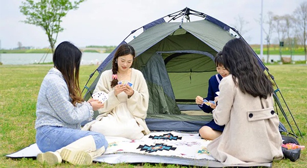 輕奢露營、野餐、燒烤、踏青……白馬湖的春天就(jiù)該這(zhè)麼(me)玩！